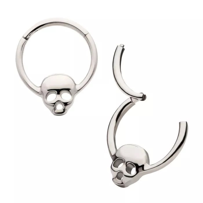 Skull hinged ring