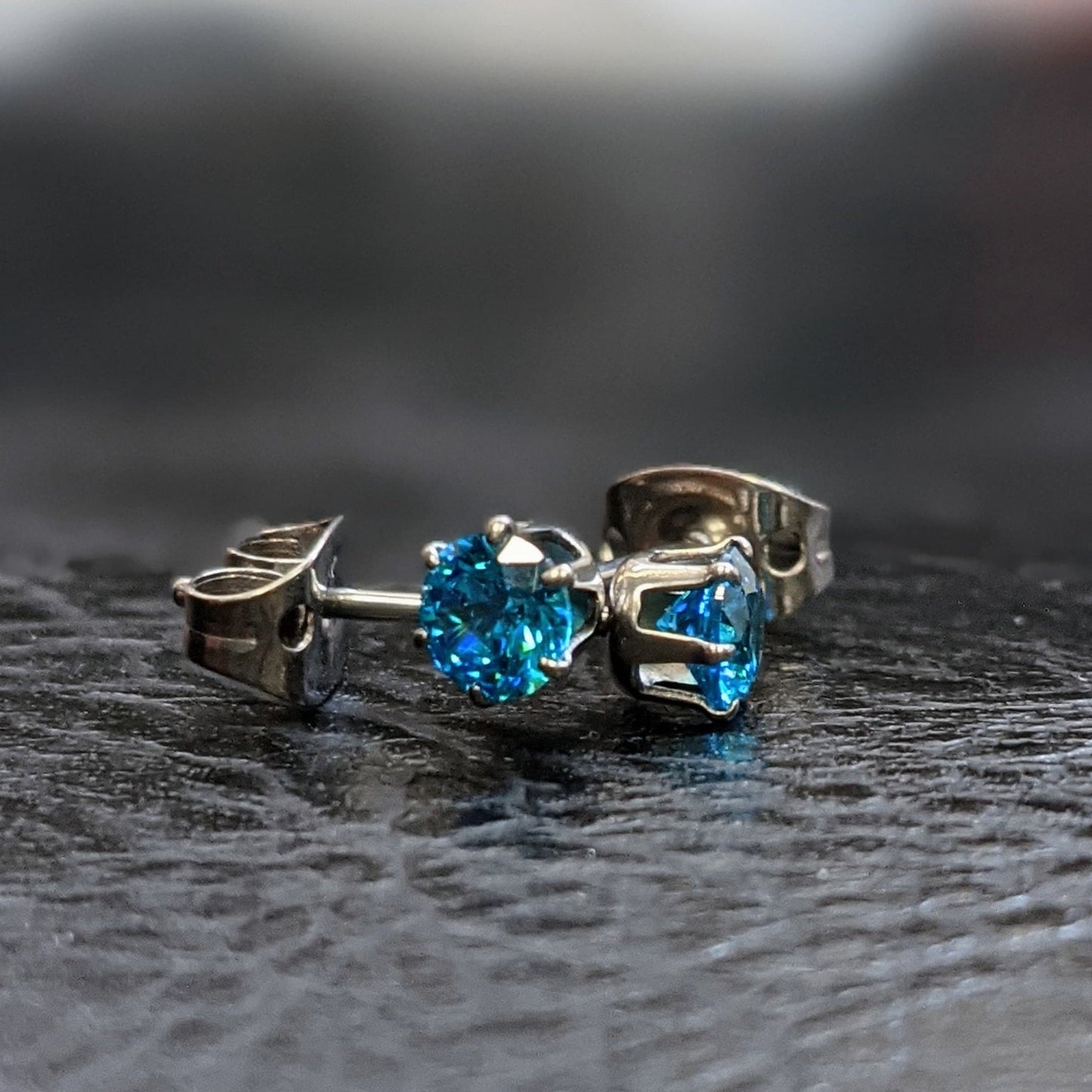Initial Piercing  - Synthetic opal or crystal earrings - Pic&Mix The Body Jewellery Shop