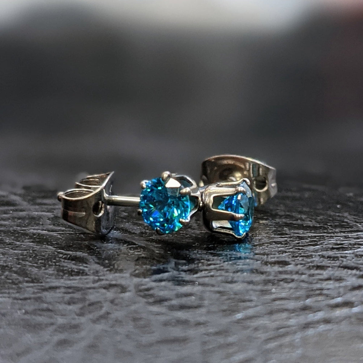 Initial Piercing  - Synthetic opal or crystal earrings - Pic&Mix The Body Jewellery Shop