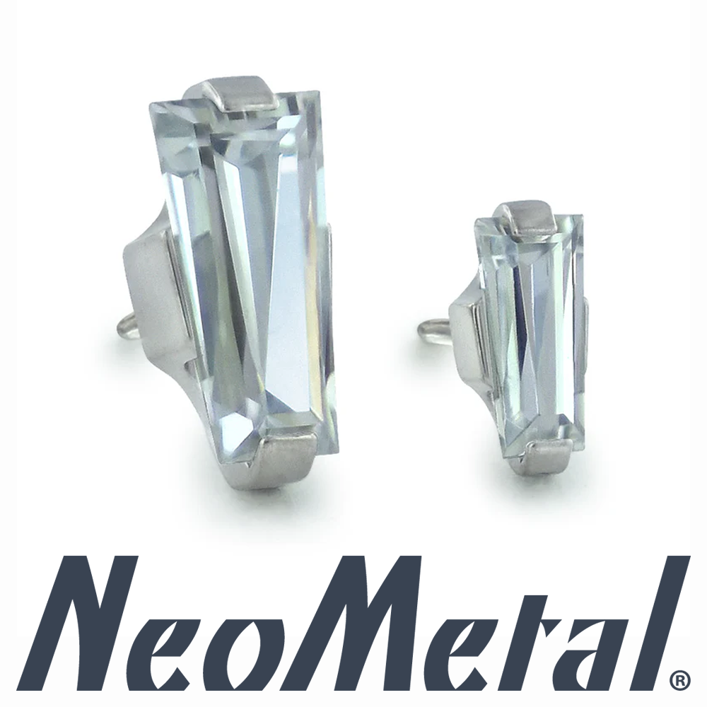 Titanium Baguette Cut Prong Gem Labret - Neometal